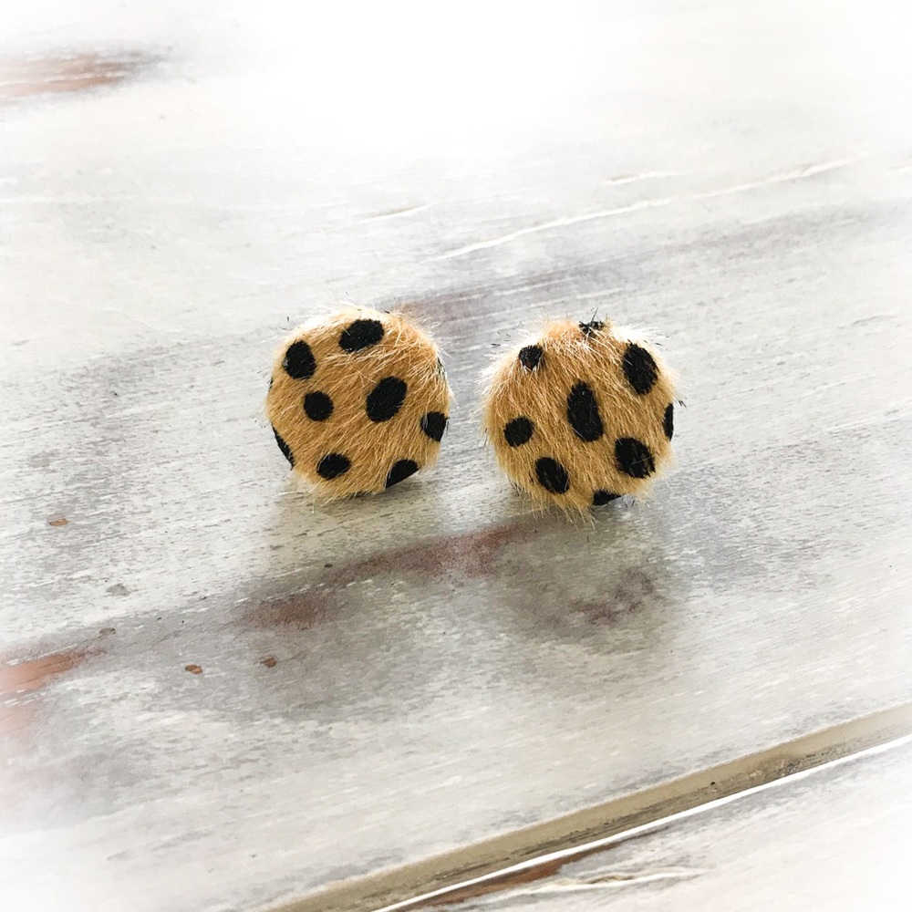 Cheetah button earrings